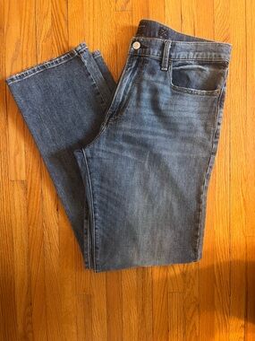 Lucky Brand Classic Men's Straight-Leg Jeans in Medium Blue